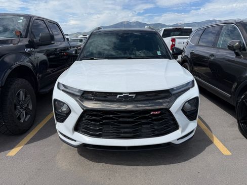 Used 2022 Chevrolet TrailBlazer RS AWD/4WD image 2