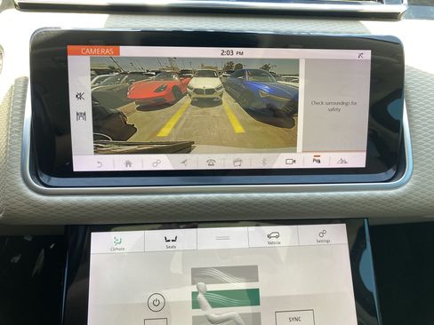 Used 2019 Land Rover Range Rover Velar S AWD/4WD image 7