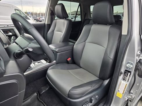 Used 2022 Toyota 4Runner SR5 Premium w/ Moonroof Package image 9