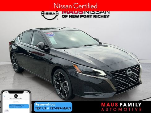 Certified 2025 Nissan Altima 2.5 SR FWD image 1
