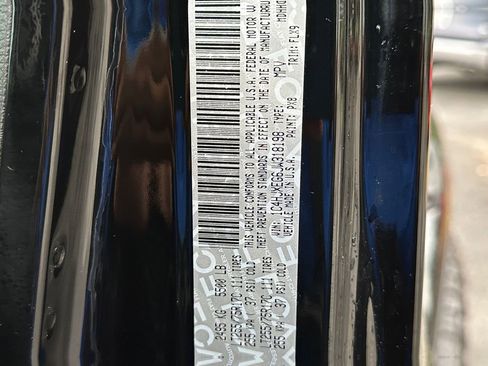 Used 2018 Jeep Wrangler Unlimited Sahara AWD/4WD image 30