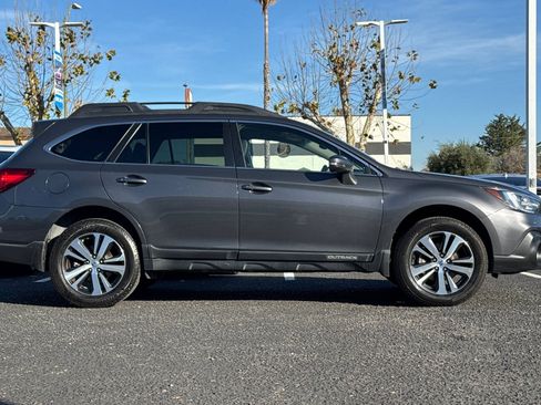 Used 2019 Subaru Outback 3.6R Limited w/ Popular Package #2 image 7