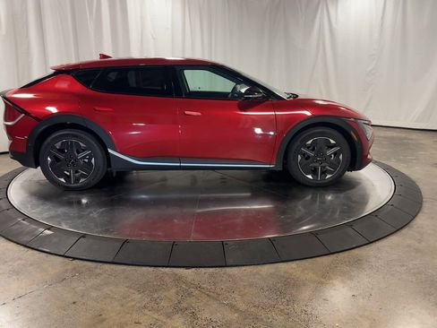 New 2025 Kia EV6 Light image 2