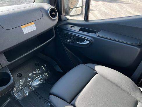 New 2026 Mercedes-Benz Sprinter 2500 image 10
