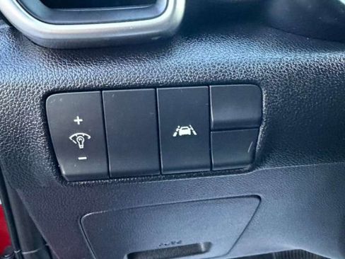 Used 2022 Kia Sportage LX image 32