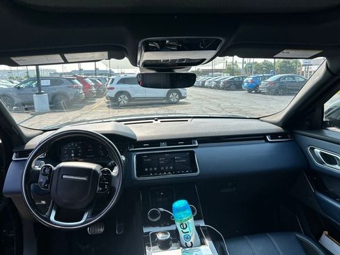 Used 2018 Land Rover Range Rover Velar R-Dynamic SE AWD/4WD image 8