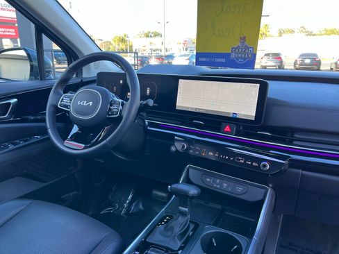 Used 2025 Kia Carnival SX Prestige FWD image 61