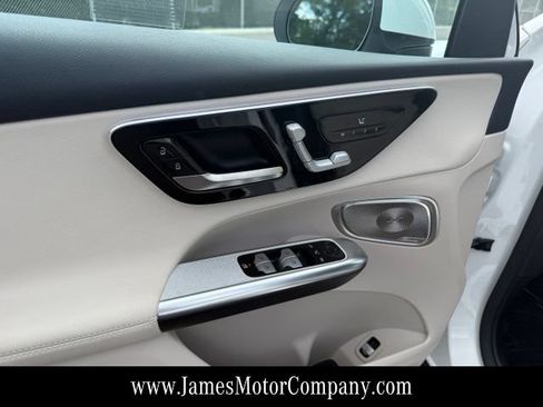 Certified 2026 Mercedes-Benz GLC 300 4MATIC image 17