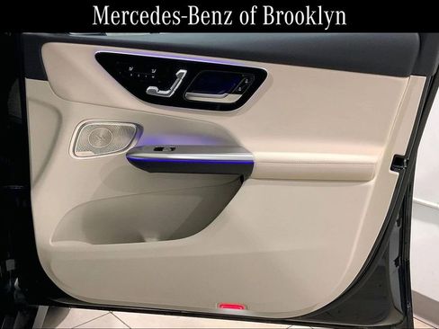 Certified 2025 Mercedes-Benz GLC 300 4MATIC image 22