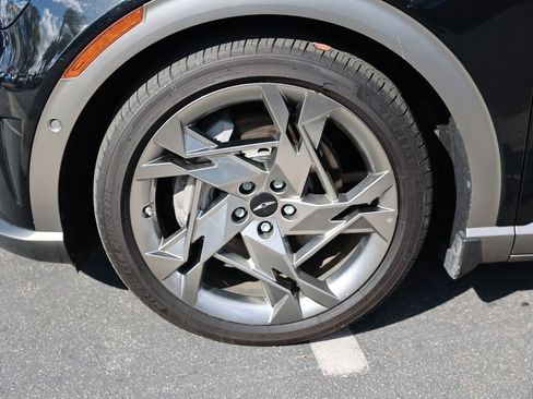 Used 2023 Genesis GV60 Performance AWD/4WD image 12