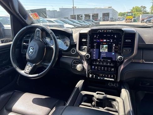 Used 2020 RAM 1500 Limited w/ Black Appearance Package AWD/4WD image 12