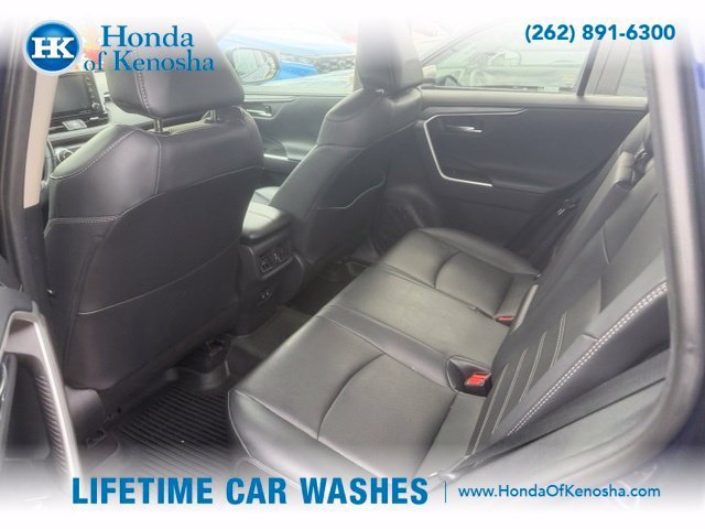 Used 2019 Toyota RAV4 Limited w/ Cold Weather Package AWD/4WD image 9