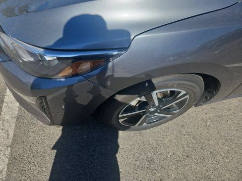 Used 2024 Nissan Sentra SV FWD image 3