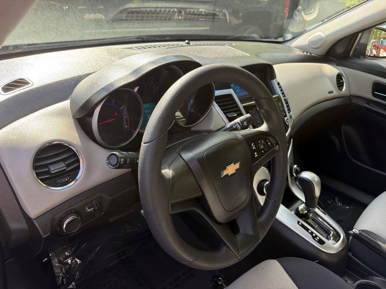 Used 2016 Chevrolet Cruze LS FWD image 8