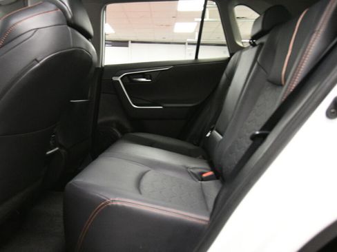 Used 2024 Toyota RAV4 Adventure AWD/4WD image 20