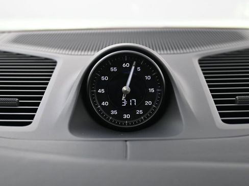 Certified 2025 Porsche Cayenne GTS image 22