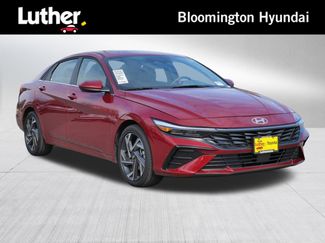 Used 2025 Hyundai Elantra SEL FWD video 1