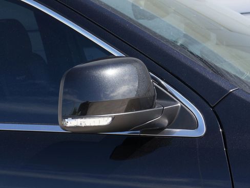 Used 2014 Jeep Grand Cherokee SRT8 w/ Luxury Group II image 19