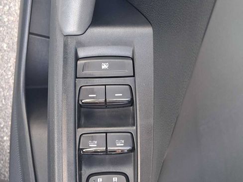 Used 2025 Subaru Impreza 2.0i AWD/4WD image 13