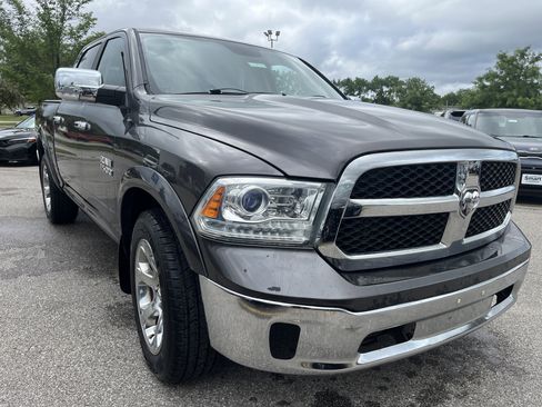 Used 2014 RAM 1500 Laramie RWD image 3