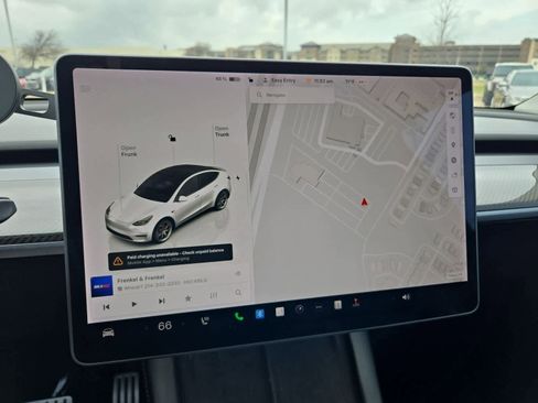 Used 2022 Tesla Model Y Performance image 26