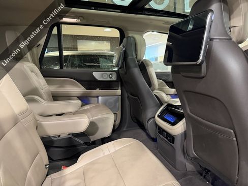 Certified 2022 Lincoln Navigator L Reserve image 15