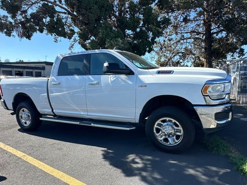 Used 2019 RAM 2500 Big Horn AWD/4WD image 2