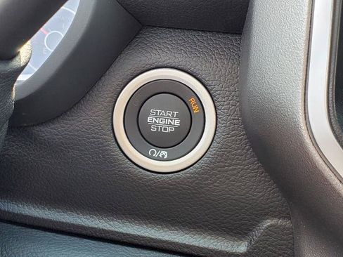 New 2026 RAM 2500 Big Horn AWD/4WD image 13
