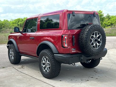 Used 2025 Ford Bronco Badlands AWD/4WD image 6