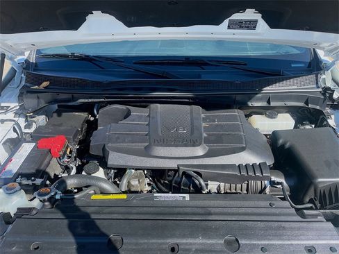 Used 2024 Nissan Titan Platinum Reserve w/ Moonroof Package image 32