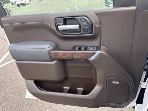 Used 2022 GMC Sierra 1500 Denali w/ Denali Reserve Package image 26