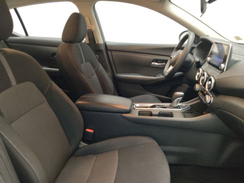 Used 2025 Nissan Sentra SV FWD image 21