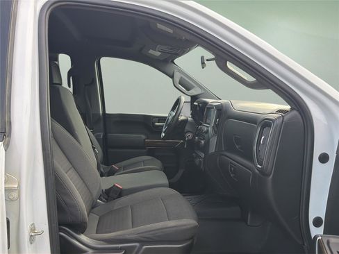 Used 2022 Chevrolet Silverado 2500 LT AWD/4WD image 12