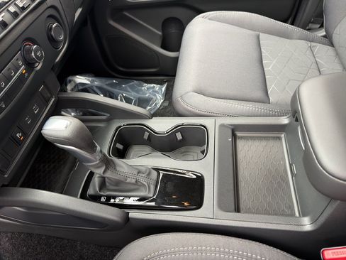 New 2026 Nissan Frontier SV image 28