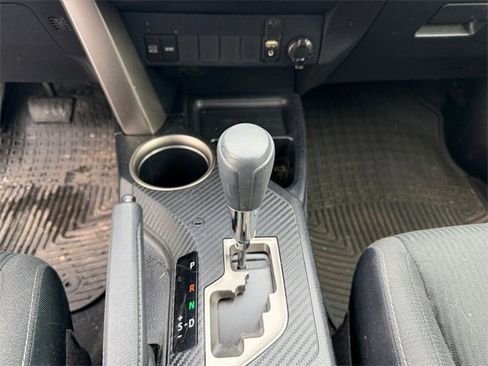 Used 2015 Toyota RAV4 XLE image 11