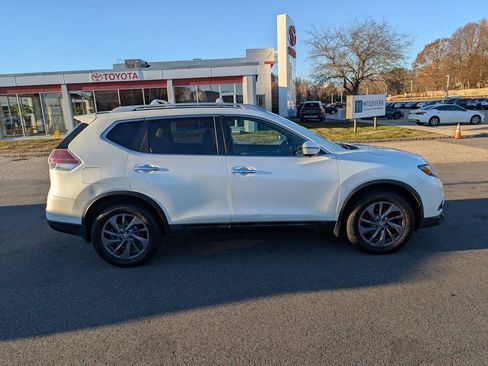 Used 2016 Nissan Rogue SL w/ SL Premium Package image 6