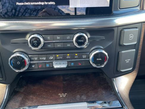 Used 2024 Ford F150 King Ranch w/ FX4 Off-Road Package AWD/4WD image 19