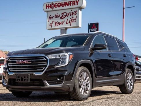 Used 2023 GMC Terrain SLT AWD/4WD image 2