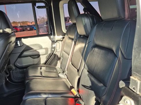 Used 2018 Jeep Wrangler Unlimited Rubicon image 20