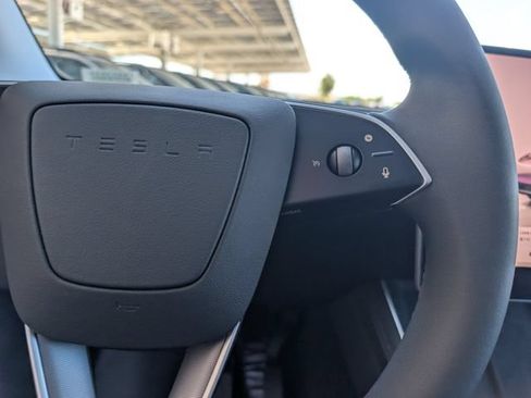 Used 2026 Tesla Model Y Long Range AWD/4WD image 14