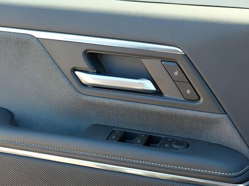 New 2026 GMC Sierra EV Elevation w/ LPO, Elevation Dark Package image 19