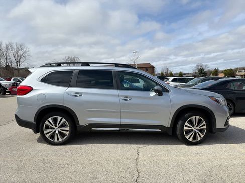 Used 2019 Subaru Ascent Limited w/ Popular Package #2 image 6