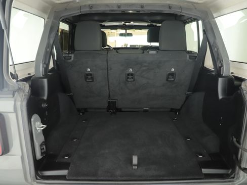 Used 2020 Jeep Wrangler Unlimited Sport S image 21