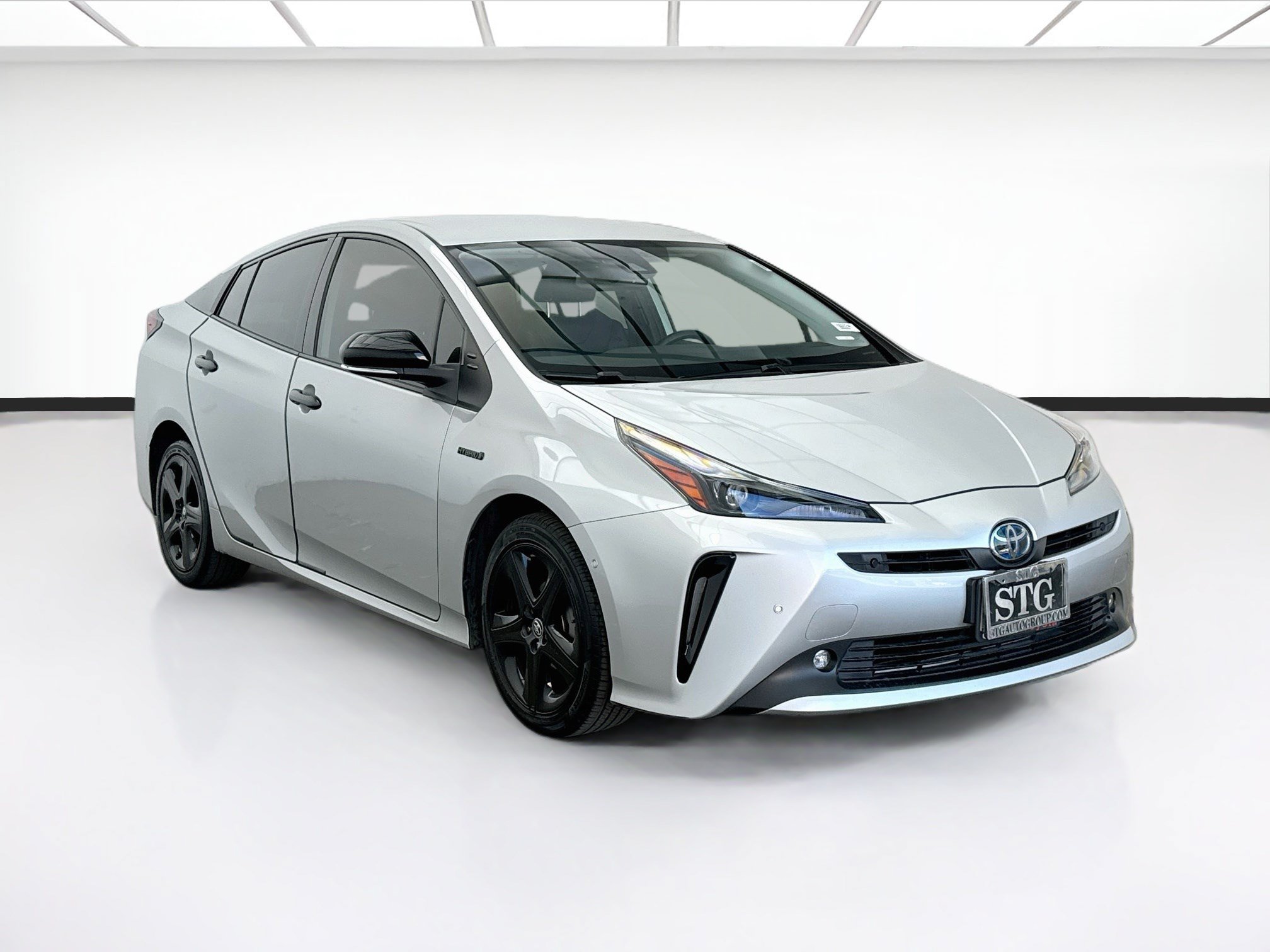 Used 2022 Toyota Prius FWD image 3