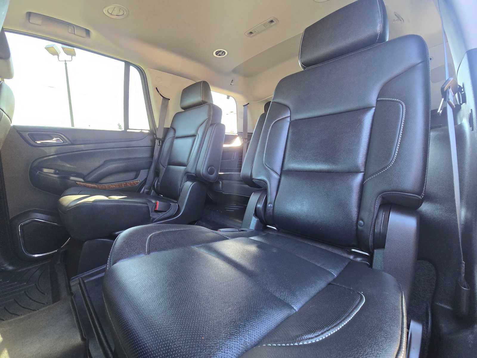 Used 2018 Chevrolet Tahoe Premier AWD/4WD image 17