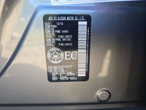 Used 2019 Nissan Armada SV image 37