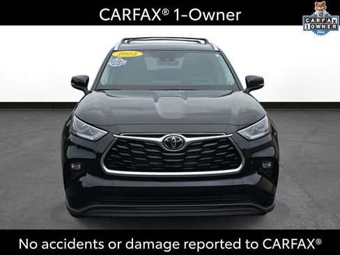 Certified 2025 Toyota Highlander Limited AWD/4WD image 2