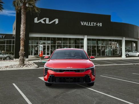 New 2025 Kia K4 GT-Line FWD image 2