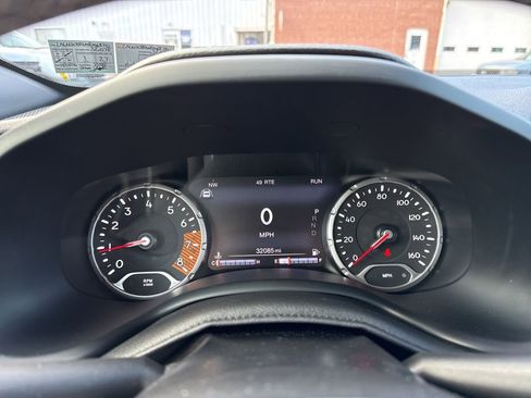 Used 2021 Jeep Renegade Latitude image 19