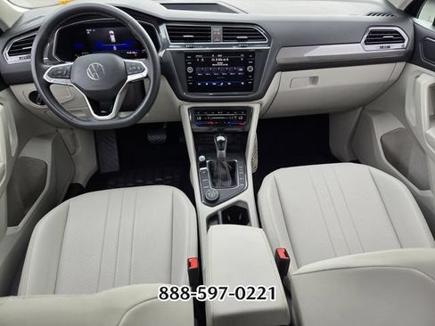 Certified 2022 Volkswagen Tiguan SE AWD/4WD image 13